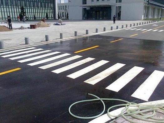 Sıvı çözücü bazlı yol işaretleme boyası İyi yapışkanlık Bir bileşen