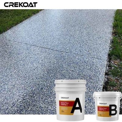 Şeffaf Topcoat Epoxy reçine zemin kaplama, çip yumurtalarıyla yayılmıştır